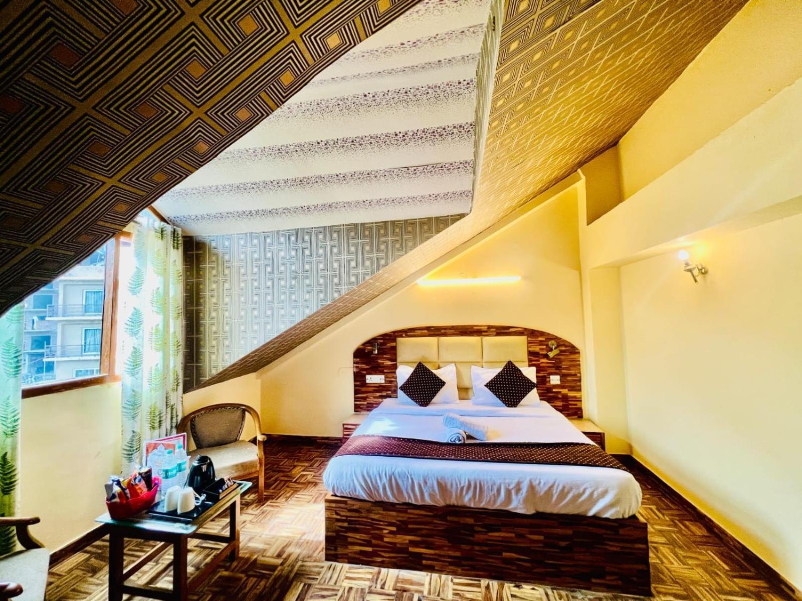 Hotel Kalinga Grand - Luxury Comfort !! Travellers Delight !! Budget Friendly !! Prime Location !! Guest Favourite Manali  Luaran gambar