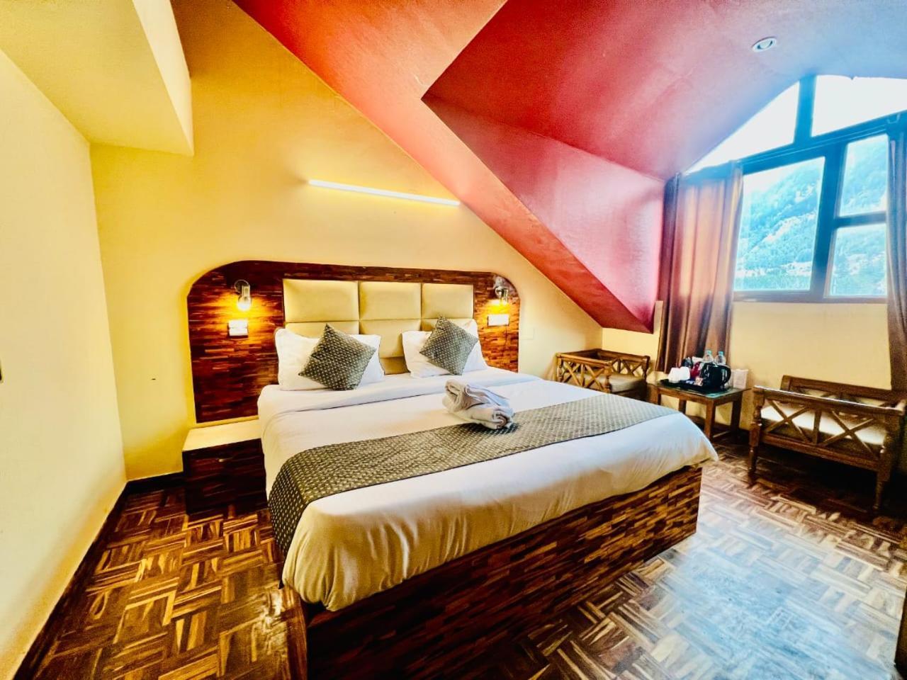 Hotel Kalinga Grand - Luxury Comfort !! Travellers Delight !! Budget Friendly !! Prime Location !! Guest Favourite Manali  Luaran gambar